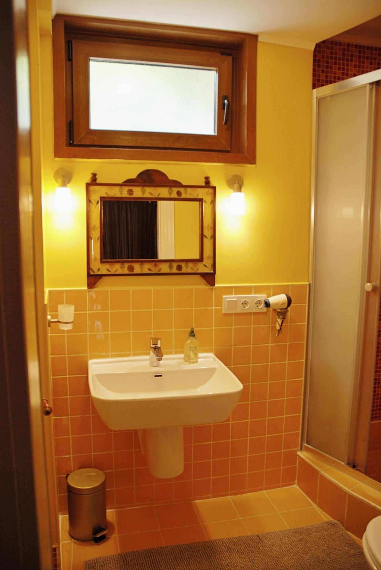 L'Isola Guesthouse (Adults Only) เฮย์เบเลียดา ภายนอก รูปภาพ