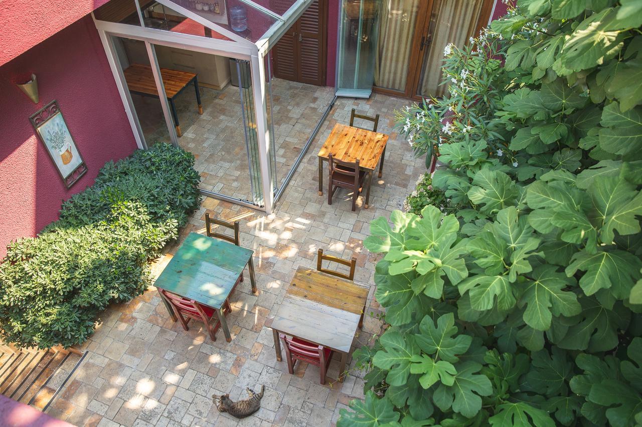 L'Isola Guesthouse (Adults Only) เฮย์เบเลียดา ภายนอก รูปภาพ