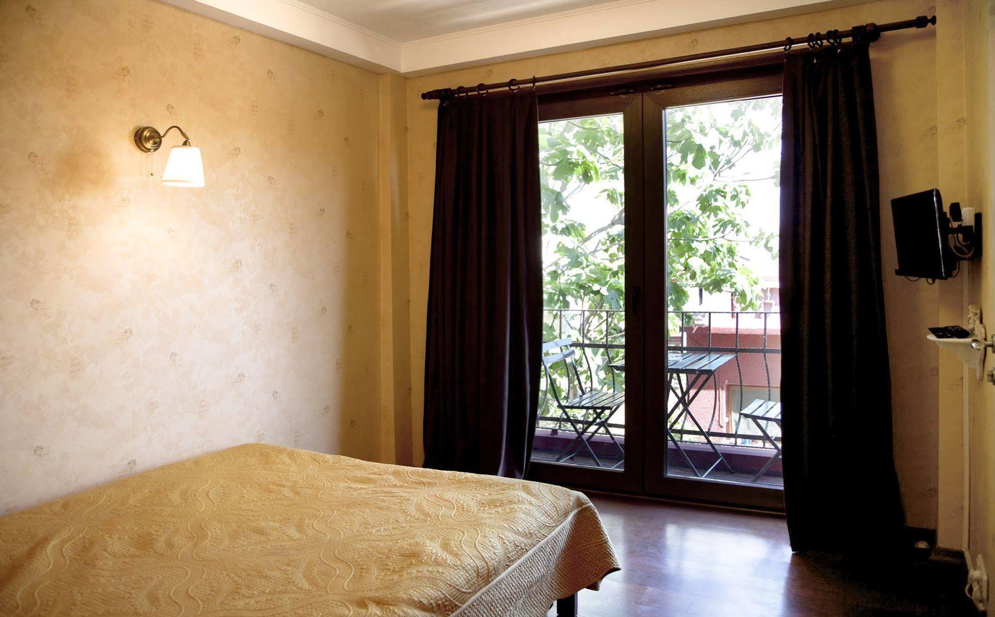 L'Isola Guesthouse (Adults Only) เฮย์เบเลียดา ภายนอก รูปภาพ